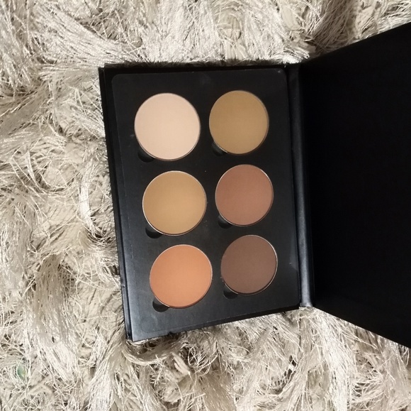 Contour - Picture 3 of 5